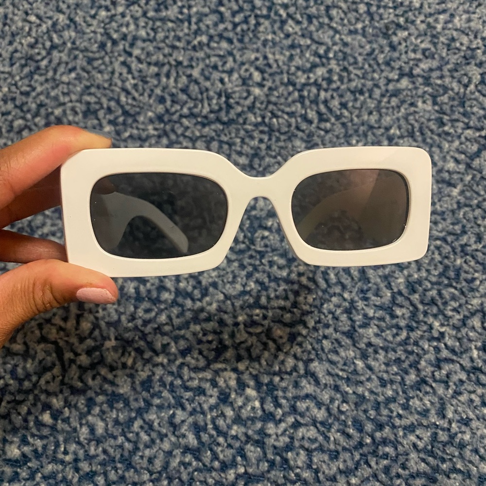 White rectangle sunglasses
